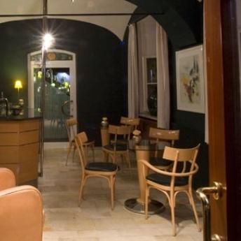 Hotel Csejtei Feldbach Kültér fotó