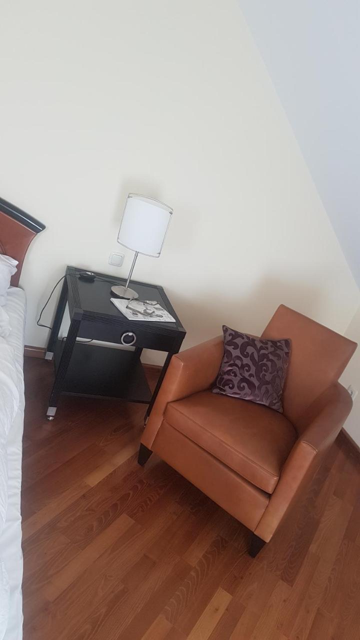 Hotel Csejtei Feldbach Kültér fotó